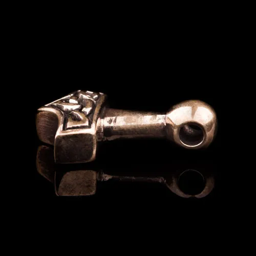 Small Thors Hammer with Knotwork Northan Viking Silver Necklaces