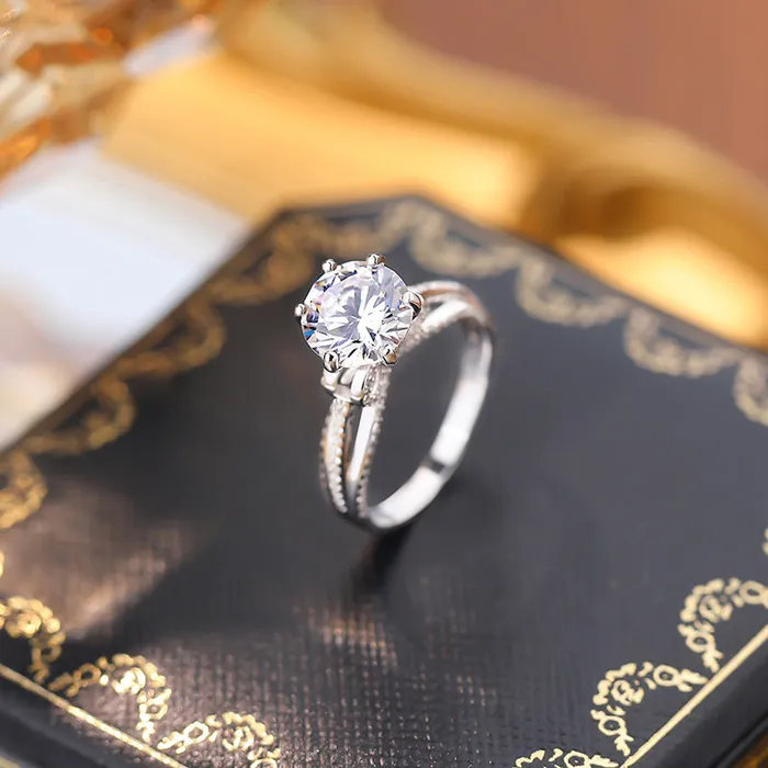 Sparkle 30ct bowknot Design Moissanite Engagement Ring shine of diamond Rings